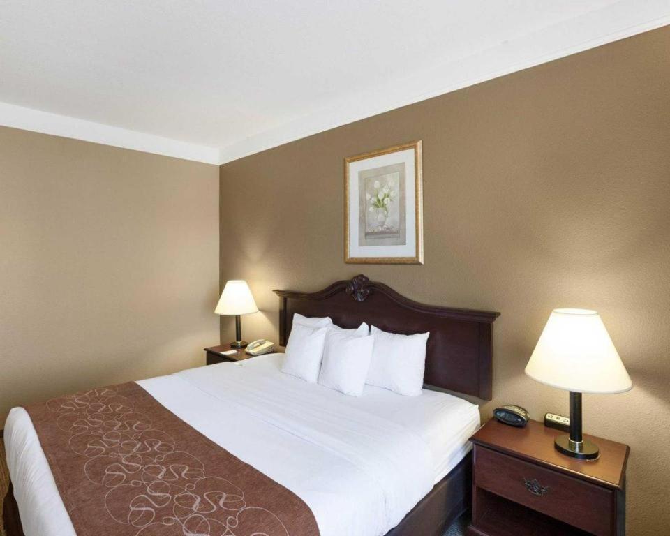 Comfort Suites Plainview Zewnętrze zdjęcie
