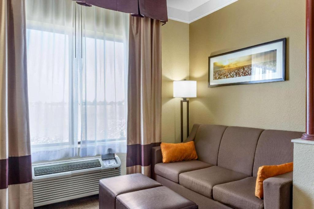 Comfort Suites Plainview Zewnętrze zdjęcie