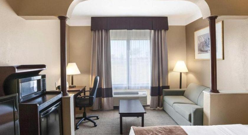 Comfort Suites Plainview Zewnętrze zdjęcie