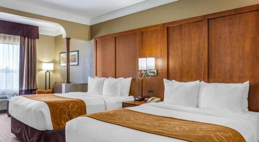 Comfort Suites Plainview Zewnętrze zdjęcie